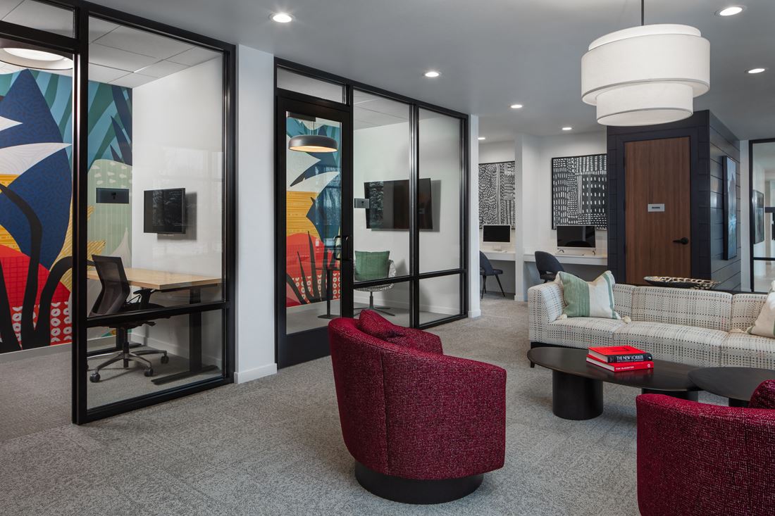 2929 On Mayfair Apartments photo